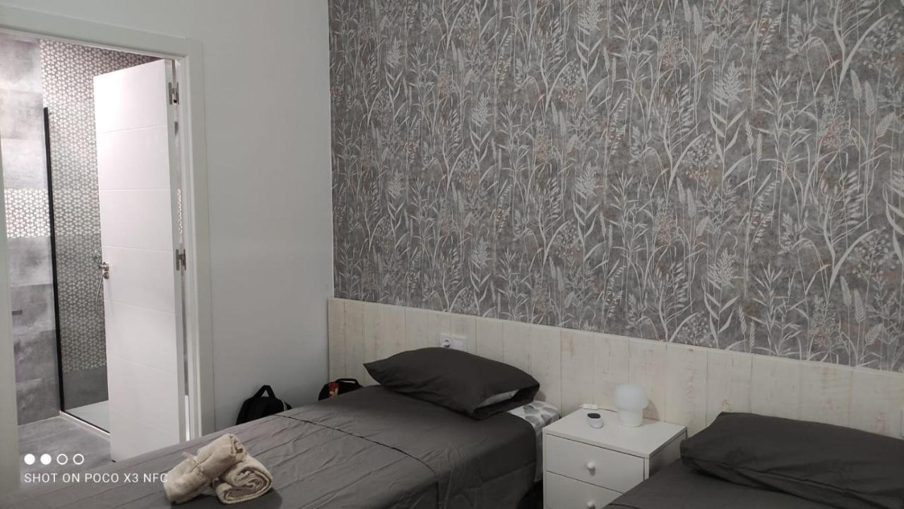Appartamento Malvarosa Beach Private Garden Valenza Esterno foto